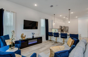 Urban luxe Getaway 4 mins to DT Newly Built Home